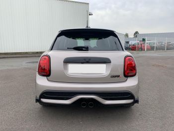 Photo 5 de l'offre MINI Mini 5 Portes Hatch 5 Portes Cooper S 178 ch BVA7 Edition Camden à 25990 € chez Fiat, Alfa Romeo Jeep