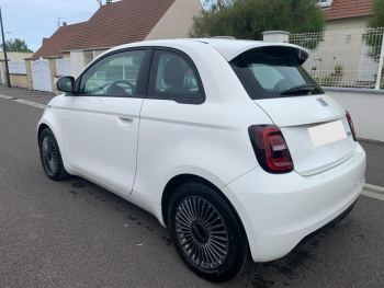 Photo 7 de l'offre FIAT 500 500 e 118 ch Icône à 19990 € chez Fiat, Alfa Romeo Jeep