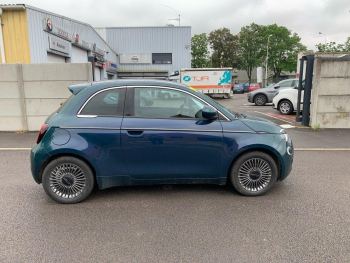 Photo 4 de l'offre FIAT 500 500 e 118 ch Icône '2021' à 15490 € chez Fiat, Alfa Romeo Jeep