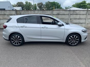 Photo 4 de l'offre FIAT Tipo Tipo 5 Portes 1.6 MultiJet 120 ch Start/Stop Lounge à 14990 € chez Fiat, Alfa Romeo Jeep