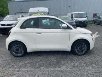 Photo 4 de l'offre FIAT 500 500 e 118 ch Icône à 21690 € chez Fiat, Suzuki