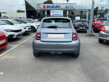 Photo 5 de l'offre FIAT 500 500 e 95 ch (RED) à 17590 € chez Fiat, Suzuki