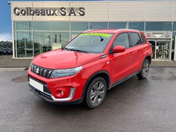 Photo 1 de l'offre SUZUKI Vitara 1.5 Dualjet Hybrid Auto Privilège à 25990 € chez Fiat, Alfa Romeo Jeep