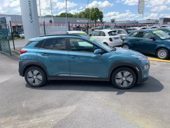 Photo 4 de l'offre HYUNDAI Kona Kona Electrique 64 kWh - 204 ch Creative à 21990 € chez Fiat, Suzuki