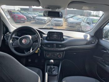 Photo 8 de l'offre FIAT Tipo Tipo 5 Portes 1.4 T-Jet 120 ch Start/Stop S-Design à 11990 € chez Fiat, Alfa Romeo, Suzuki, Nissan