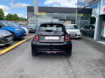 Photo 5 de l'offre FIAT 500 500 e 118 ch Icône Plus à 17690 € chez Fiat, Alfa Romeo, Suzuki, Nissan