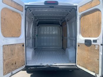 Photo 6 de l'offre FIAT Ducato Fg DUCATO TOLE 3.0 M H2 2.3 MJT 130 EURO 6 PACK PRO NAV à 18990 € chez Fiat, Alfa Romeo Jeep