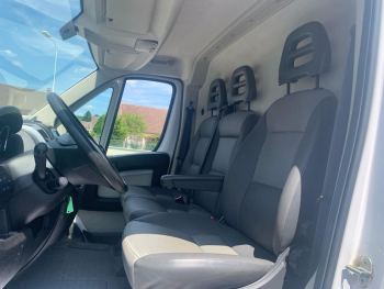 Photo 9 de l'offre FIAT Ducato Fg DUCATO TOLE 3.0 M H2 2.3 MJT 130 EURO 6 PACK PRO NAV à 18990 € chez Fiat, Alfa Romeo Jeep