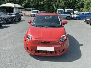 Photo 2 de l'offre FIAT 500 500 e 95 ch (RED) à 18990 € chez Fiat, Suzuki