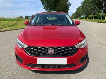 Photo 2 de l'offre FIAT Tipo Tipo 5 Portes 1.4 95 ch à 10490 € chez Fiat, Suzuki