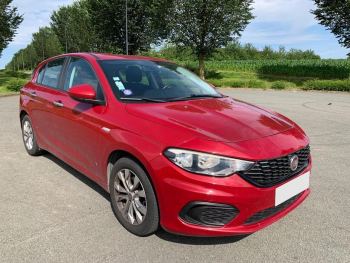 Photo 3 de l'offre FIAT Tipo Tipo 5 Portes 1.4 95 ch à 10490 € chez Fiat, Suzuki