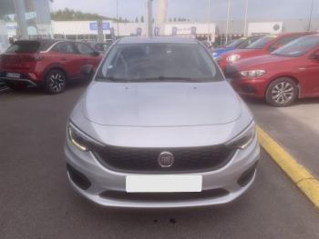 Photo 2 de l'offre FIAT Tipo Tipo 1.4 95 ch à 10990 € chez Fiat, Suzuki