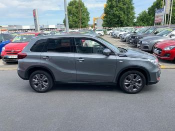 Photo 4 de l'offre SUZUKI Vitara 1.0 Boosterjet Auto Privilège à 18990 € chez Fiat, Suzuki