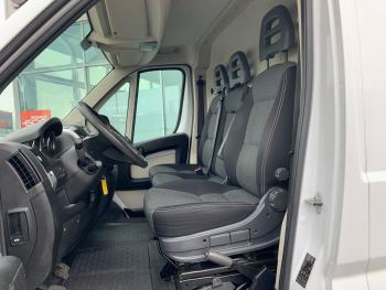 Photo 9 de l'offre FIAT Ducato Fg DUCATO TOLE 3.3 M H2 2.3 MJT 130 EURO 6 PACK PRO NAV à 19990 € chez Fiat, Suzuki