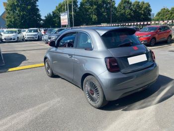 Photo 7 de l'offre FIAT 500 500 e 95 ch (RED) à 16990 € chez Fiat, Suzuki