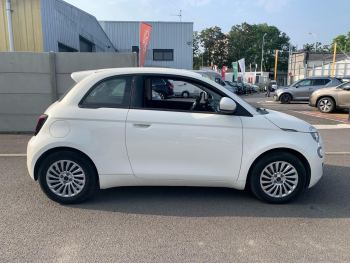 Photo 4 de l'offre FIAT 500 500 e 95 ch Action à 14990 € chez Fiat, Alfa Romeo Jeep