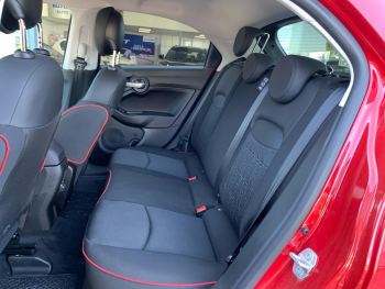 Photo 10 de l'offre FIAT 500X 500X 1.5 FireFly 130 ch S/S DCT7 Hybrid (RED) à 27990 € chez Fiat, Suzuki