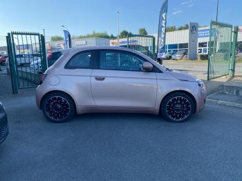 Photo 4 de l'offre FIAT 500 500 e 118 ch Nouvelle 500 à 19990 € chez Fiat, Suzuki