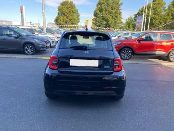 Photo 5 de l'offre FIAT 500 500 e 118 ch Passion à 14490 € chez Fiat, Suzuki