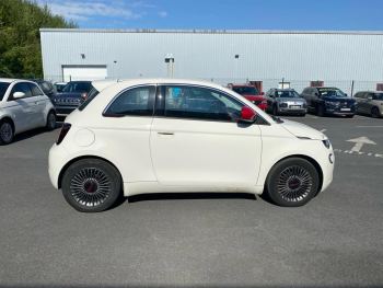 Photo 4 de l'offre FIAT 500 500 e 95 ch (RED) à 19990 € chez Fiat, Suzuki