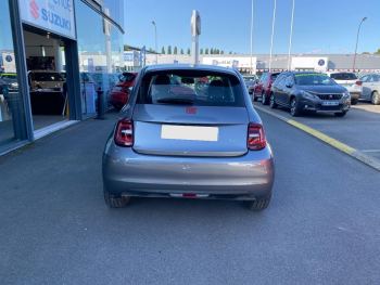 Photo 5 de l'offre FIAT 500 500 e 95 ch (RED) à 19790 € chez Fiat, Suzuki