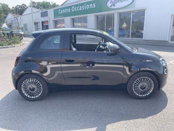 Photo 4 de l'offre FIAT 500 500 e 118 ch Icône à 21990 € chez Fiat, Alfa Romeo Jeep