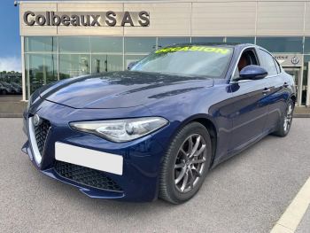 Photo 1 de l'offre ALFA ROMEO Giulia 2.2 180 ch AT8 Super à 21990 € chez Fiat, Alfa Romeo Jeep