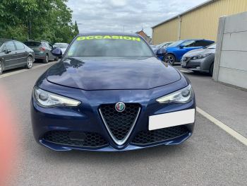 Photo 2 de l'offre ALFA ROMEO Giulia 2.2 180 ch AT8 Super à 21990 € chez Fiat, Alfa Romeo Jeep