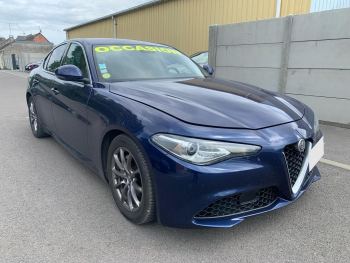 Photo 3 de l'offre ALFA ROMEO Giulia 2.2 180 ch AT8 Super à 21990 € chez Fiat, Alfa Romeo Jeep