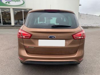 Photo 5 de l'offre FORD B-MAX 1.5 TDCi 95 S&S Titanium à 11490 € chez Fiat, Alfa Romeo Jeep