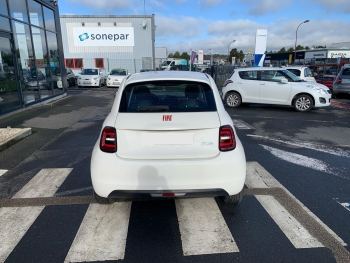 Photo 5 de l'offre FIAT 500 500 e 95 ch (RED) à 17990 € chez Fiat, Suzuki