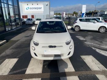 Photo 2 de l'offre FIAT 500 500 e 95 ch Nouvelle 500 à 16790 € chez Fiat, Suzuki