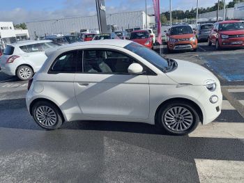 Photo 4 de l'offre FIAT 500 500 e 95 ch Nouvelle 500 à 16790 € chez Fiat, Suzuki