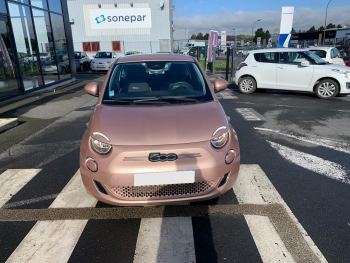 Photo 2 de l'offre FIAT 500 500 e 95 ch Action à 13490 € chez Fiat, Suzuki