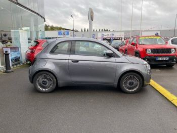 Photo 4 de l'offre FIAT 500 500 e 118 ch Icône à 18990 € chez Fiat, Suzuki