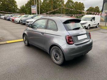 Photo 7 de l'offre FIAT 500 500 e 118 ch Icône à 18990 € chez Fiat, Suzuki