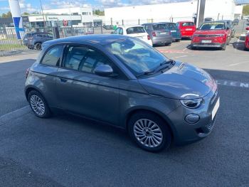 Photo 3 de l'offre FIAT 500 500 e 95 ch Nouvelle 500 à 16990 € chez Fiat, Suzuki