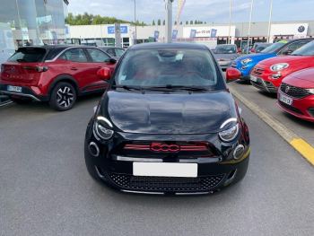 Photo 2 de l'offre FIAT 500 500 e 95 ch (RED) à 17990 € chez Fiat, Suzuki