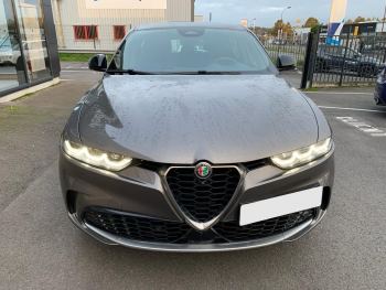 Photo 2 de l'offre ALFA ROMEO Tonale 1.5 Hybrid 160 ch VGT TCT7 Ti à 34990 € chez Fiat, Suzuki