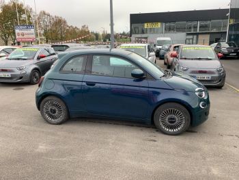 Photo 4 de l'offre FIAT 500 500 e 95 ch Nouvelle 500 à 17990 € chez Fiat, Suzuki