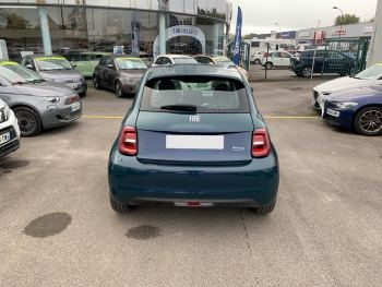 Photo 5 de l'offre FIAT 500 500 e 95 ch Nouvelle 500 à 17990 € chez Fiat, Suzuki