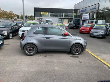 Photo 4 de l'offre FIAT 500 500 e 95 ch (RED) à 18990 € chez Fiat, Suzuki