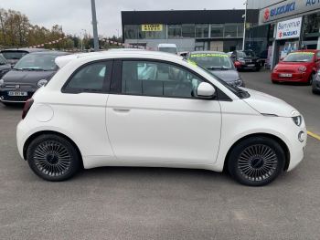 Photo 4 de l'offre FIAT 500 500 e 118 ch Icône à 17990 € chez Fiat, Suzuki