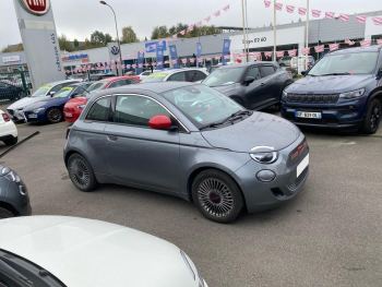 Photo 3 de l'offre FIAT 500 500 e 95 ch (RED) à 17490 € chez Fiat, Suzuki