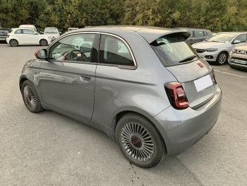 Photo 7 de l'offre FIAT 500 500 e 95 ch (RED) à 18490 € chez Fiat, Suzuki