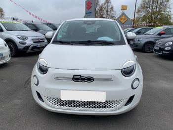 Photo 2 de l'offre FIAT 500 500 e 95 ch Action Plus à 16990 € chez Fiat, Suzuki