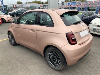 Photo 7 de l'offre FIAT 500 500 e 95 ch Icône à 17890 € chez Fiat, Suzuki