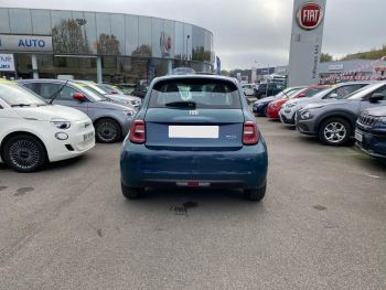 Photo 5 de l'offre FIAT 500 500 e 95 ch Icône à 16990 € chez Fiat, Suzuki