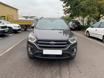 Photo 2 de l'offre FORD Kuga 1.5 TDCi 120 S&S 4x2 BVM6 ST-Line à 16990 € chez Fiat, Alfa Romeo Jeep