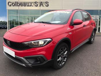 Photo 1 de l'offre FIAT Tipo Cross Tipo Cross 1.6 Multijet 130 ch S&S Plus à 16990 € chez Fiat, Alfa Romeo Jeep